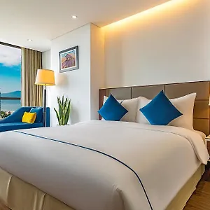pavilion-hotel-da-nang.hotelsofhoian.com/